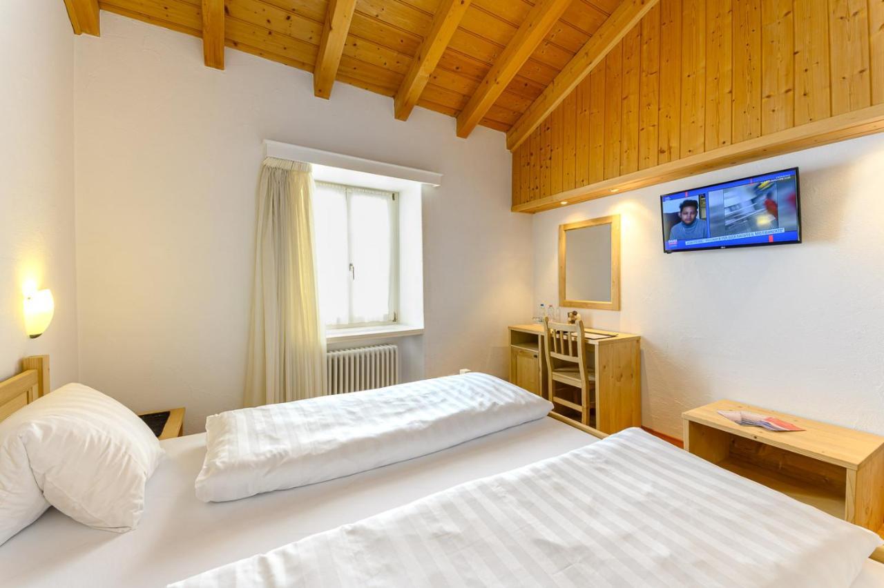 Hotel Centrale, Typically Swiss Poschiavo Dış mekan fotoğraf