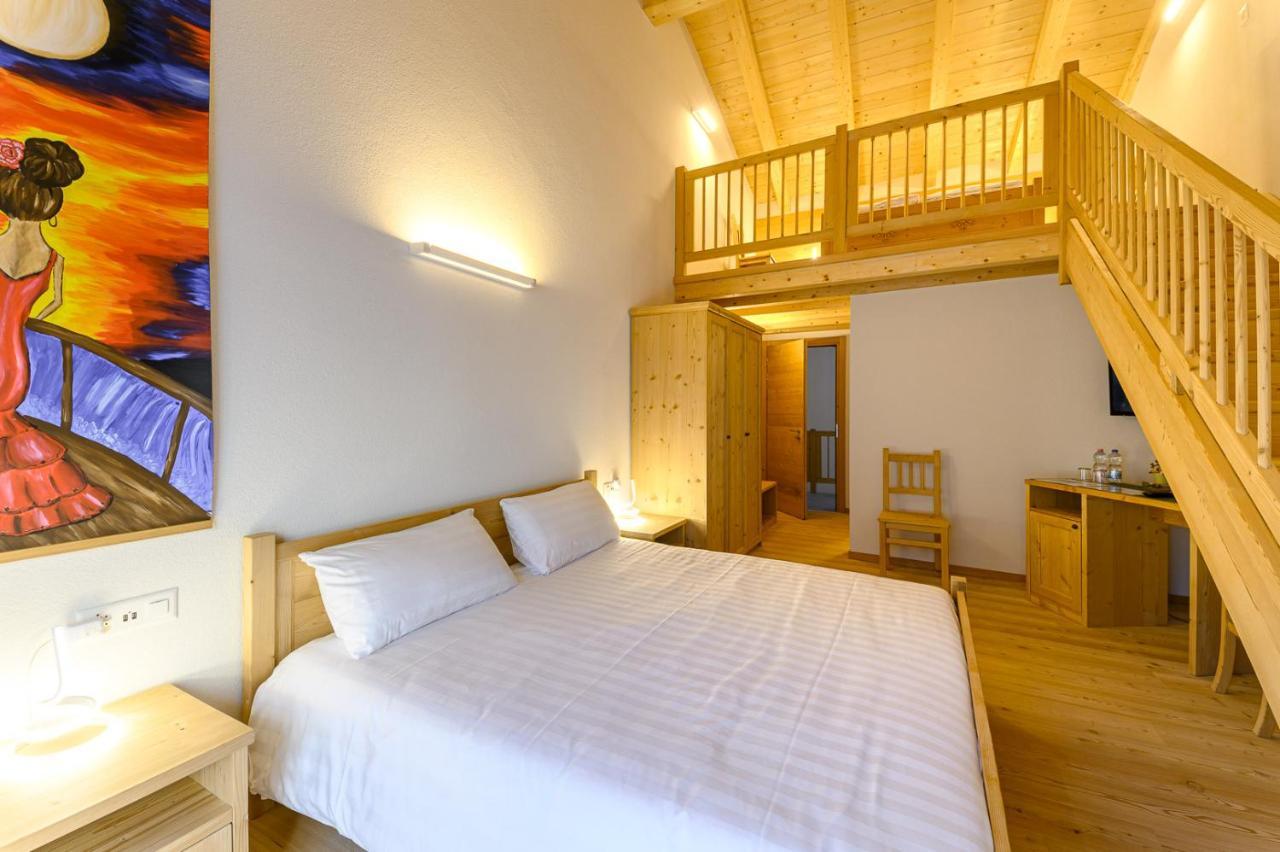 Hotel Centrale, Typically Swiss Poschiavo Dış mekan fotoğraf