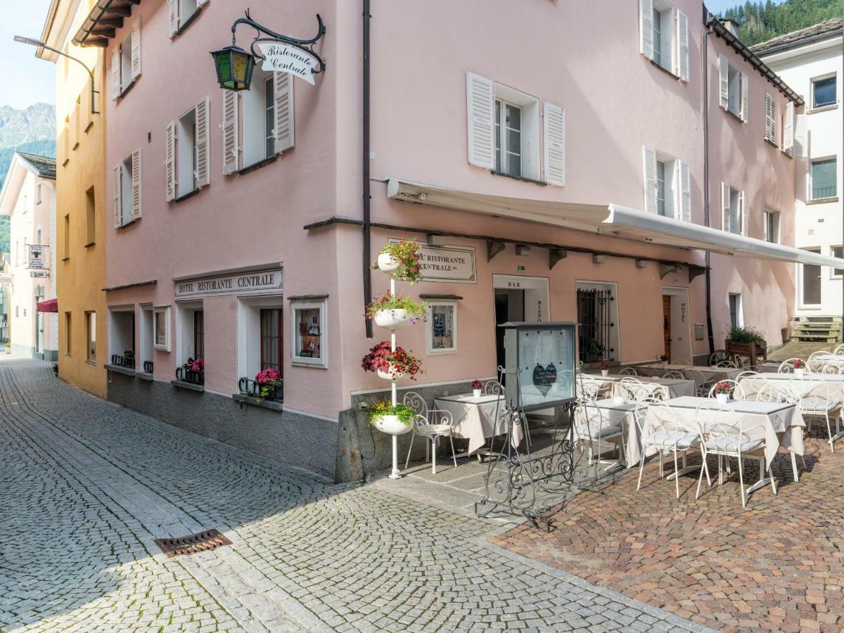 Hotel Centrale, Typically Swiss Poschiavo Dış mekan fotoğraf